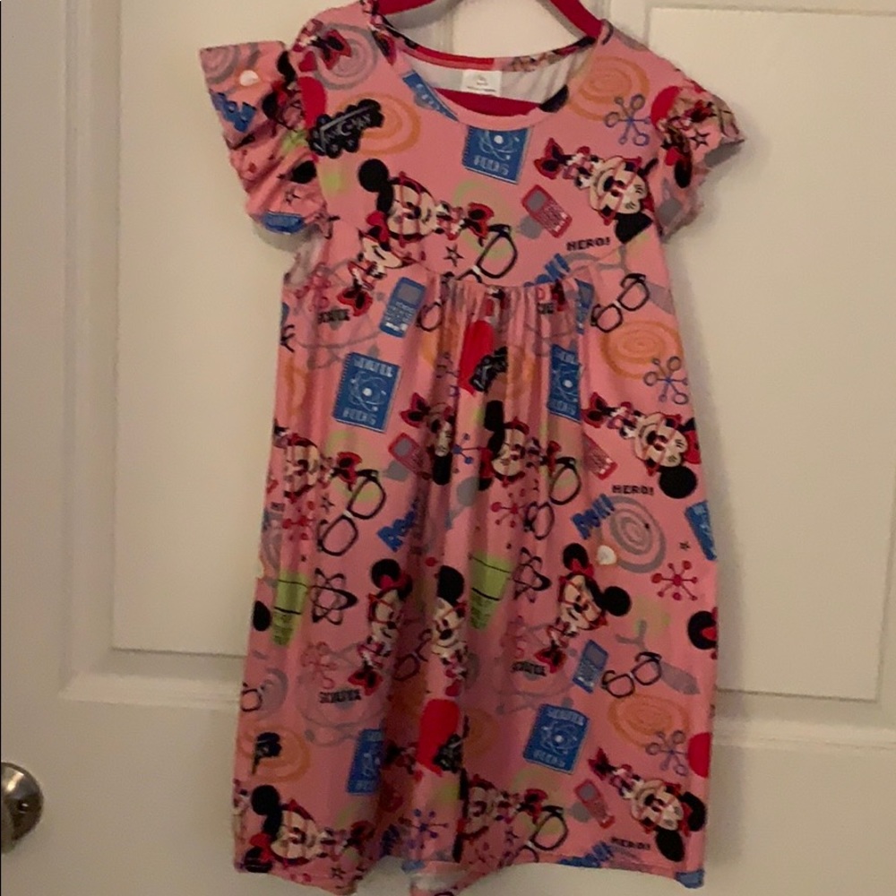 Minnie Mouse pearl dress
